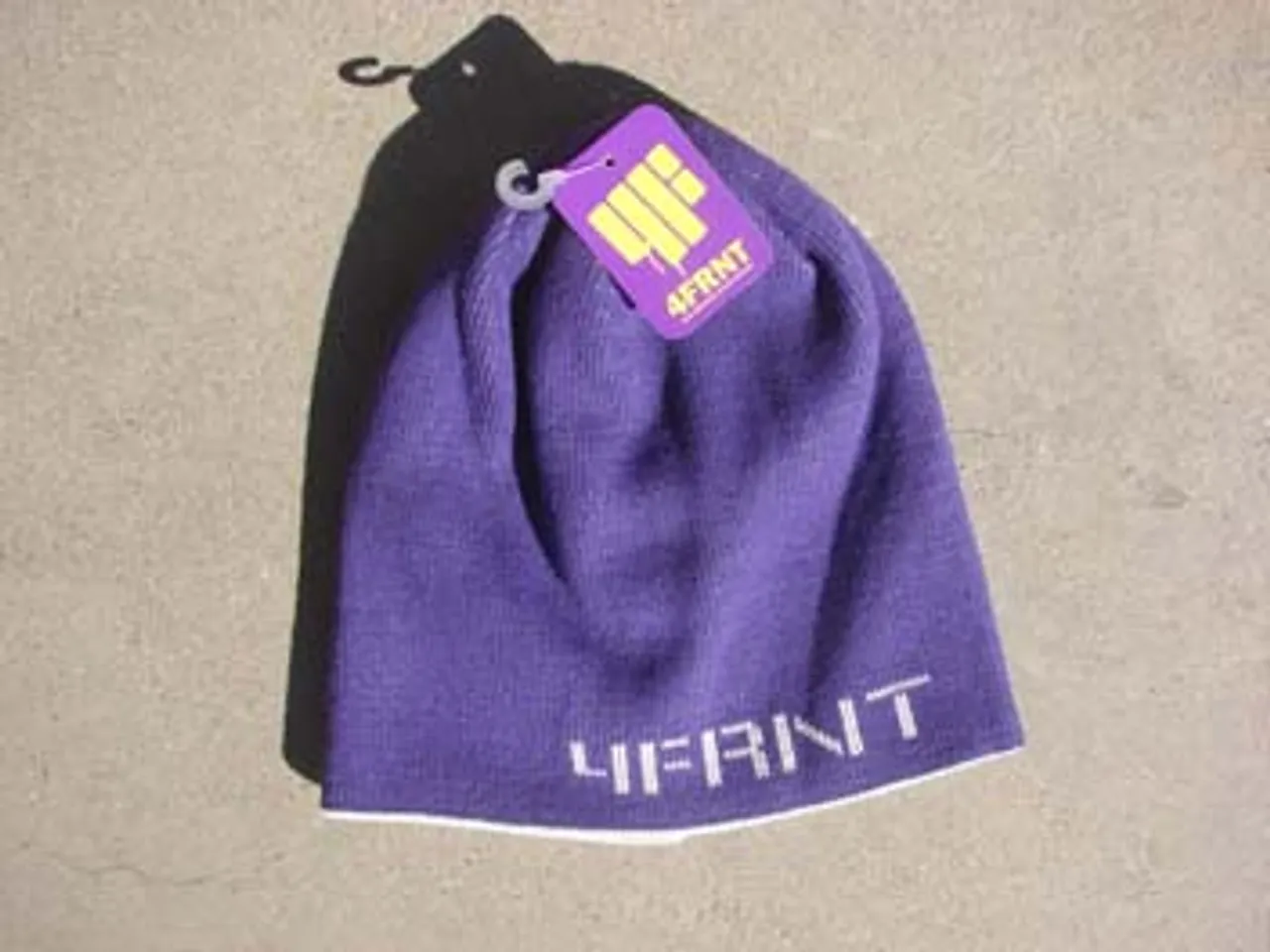 4frnt Vesti Reversable Beanies