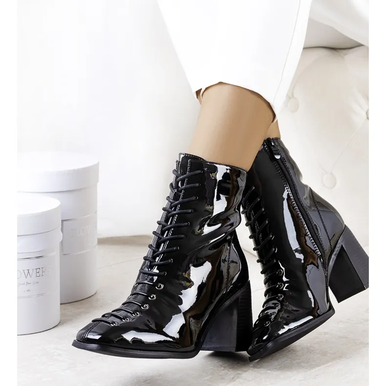 Black patent Belisa boots