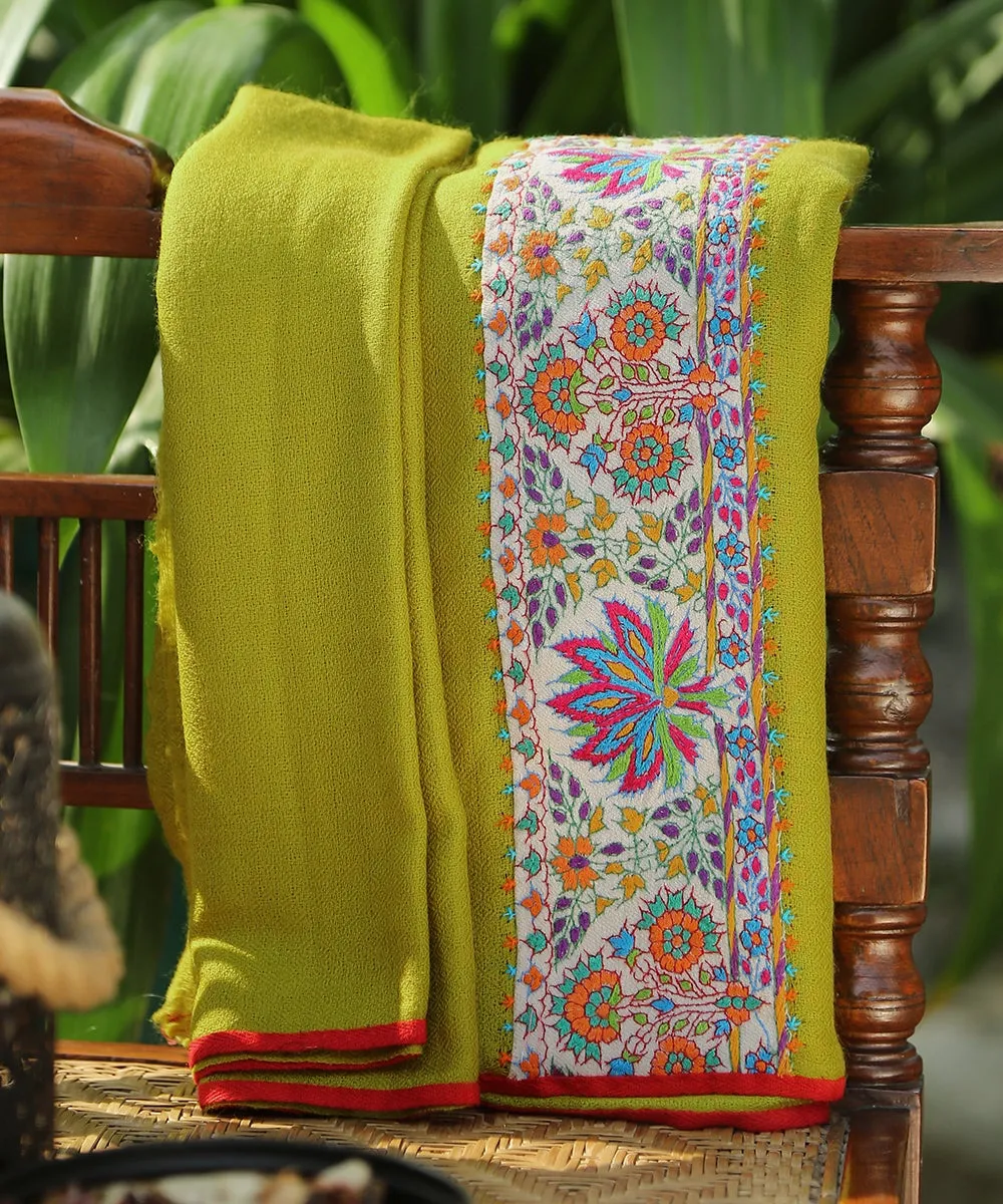 Corn Yellow Pure Pashmina Scarf With Applique Border In Kalamkari