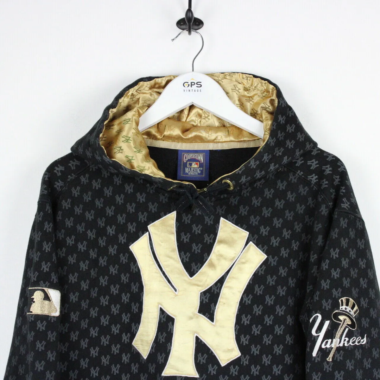 MAJESTIC New York YANKEES Hoodie Black | Medium