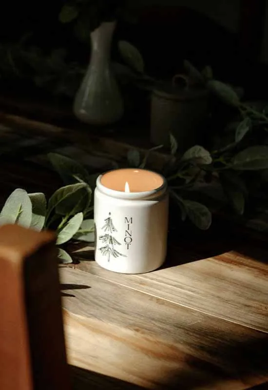 Minot - Under The Tree Candle