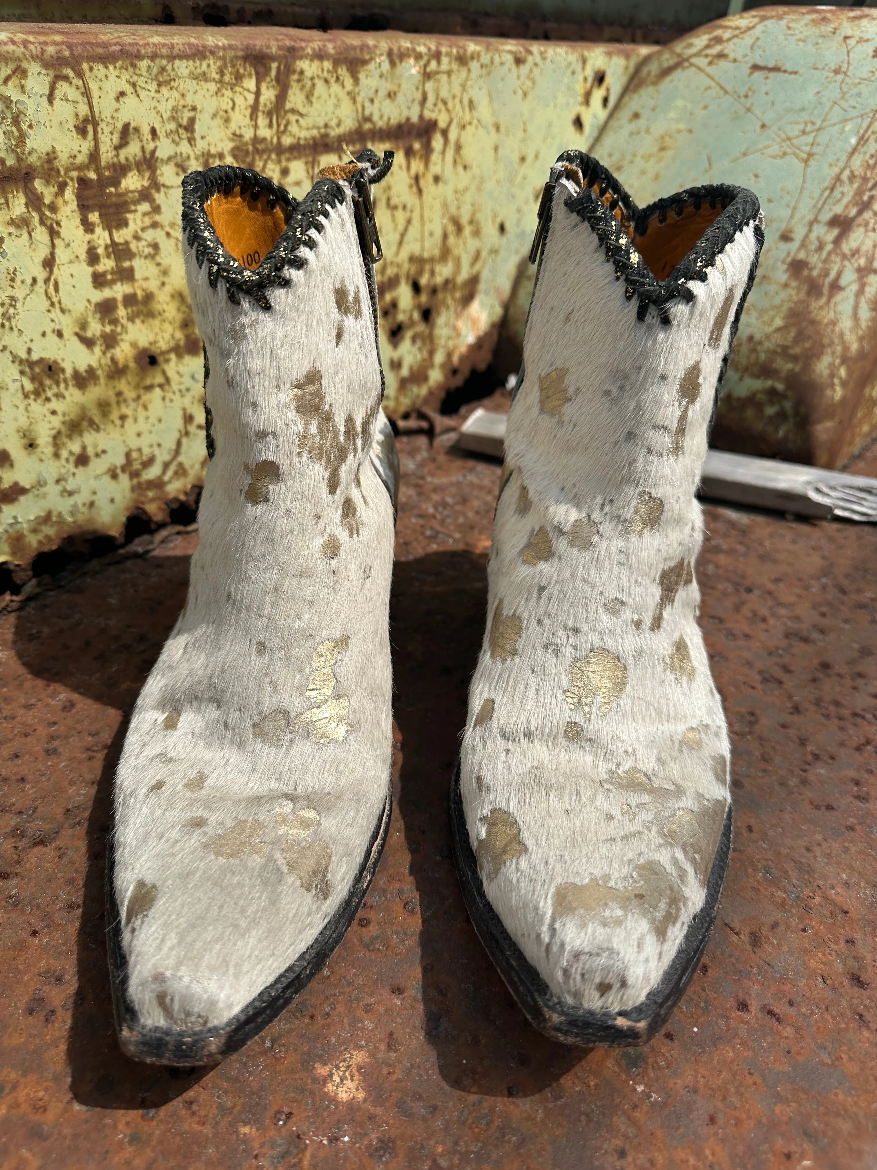 Old Gringo Gold Metallic White Cowhide Cowgirl Booties Size 10  ~ Queen Bee's Closet #1095