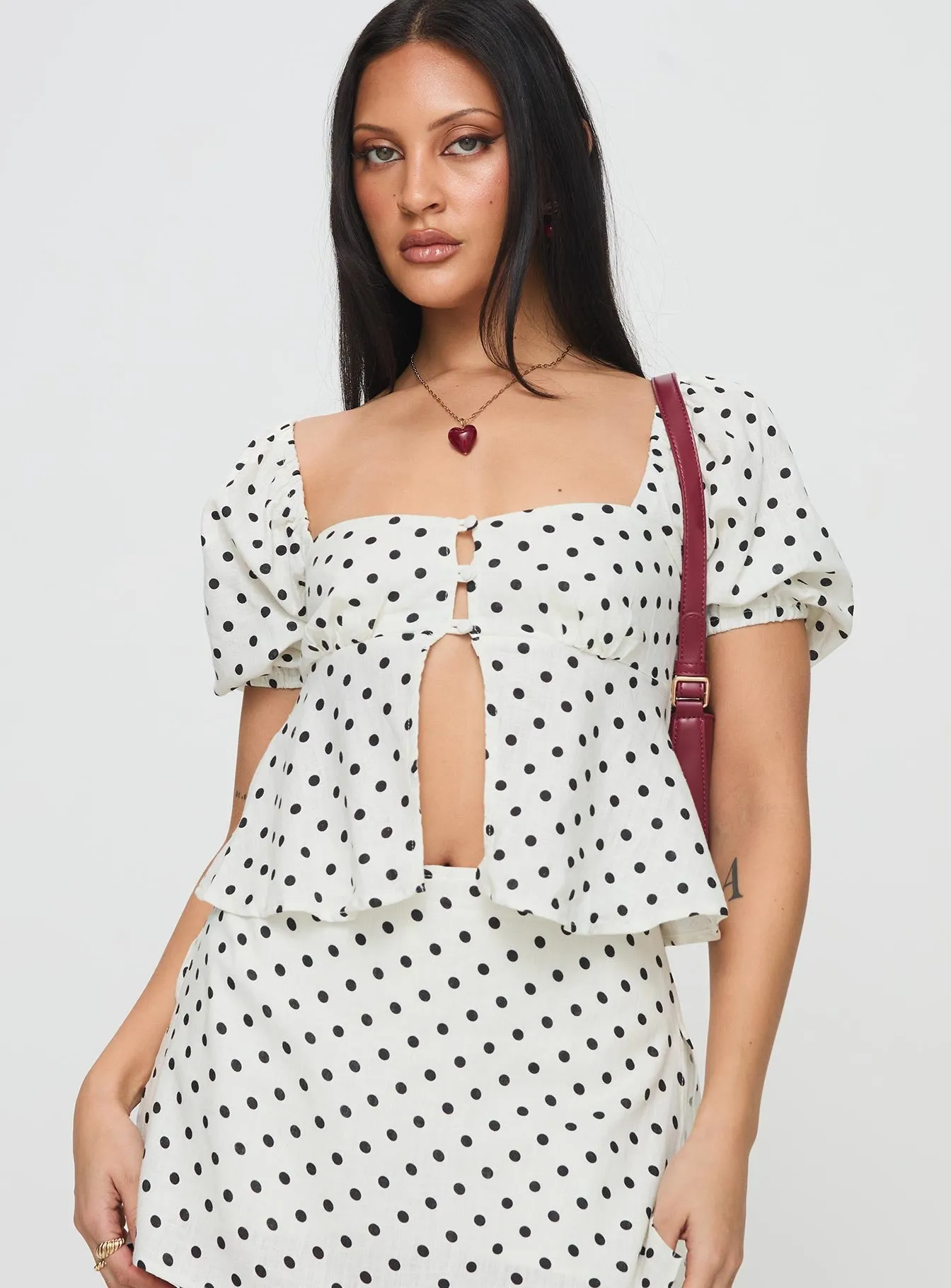 Passionfruit Linen Blend Top Cream/Black Polka Dot