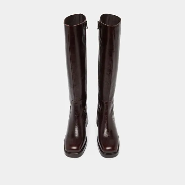 Platform boots in chocolate distressed leather