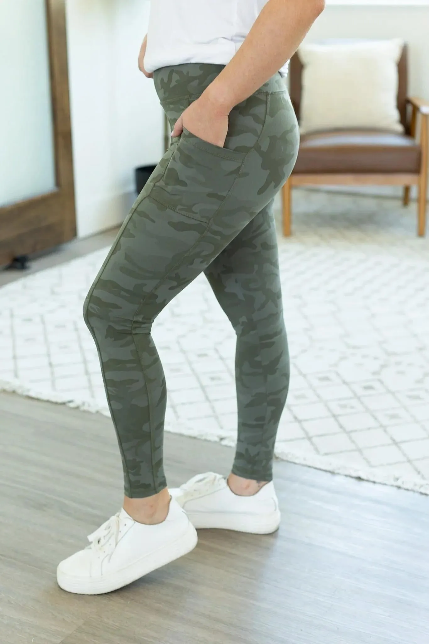 PREBOOK Athleisure Leggings - Camo