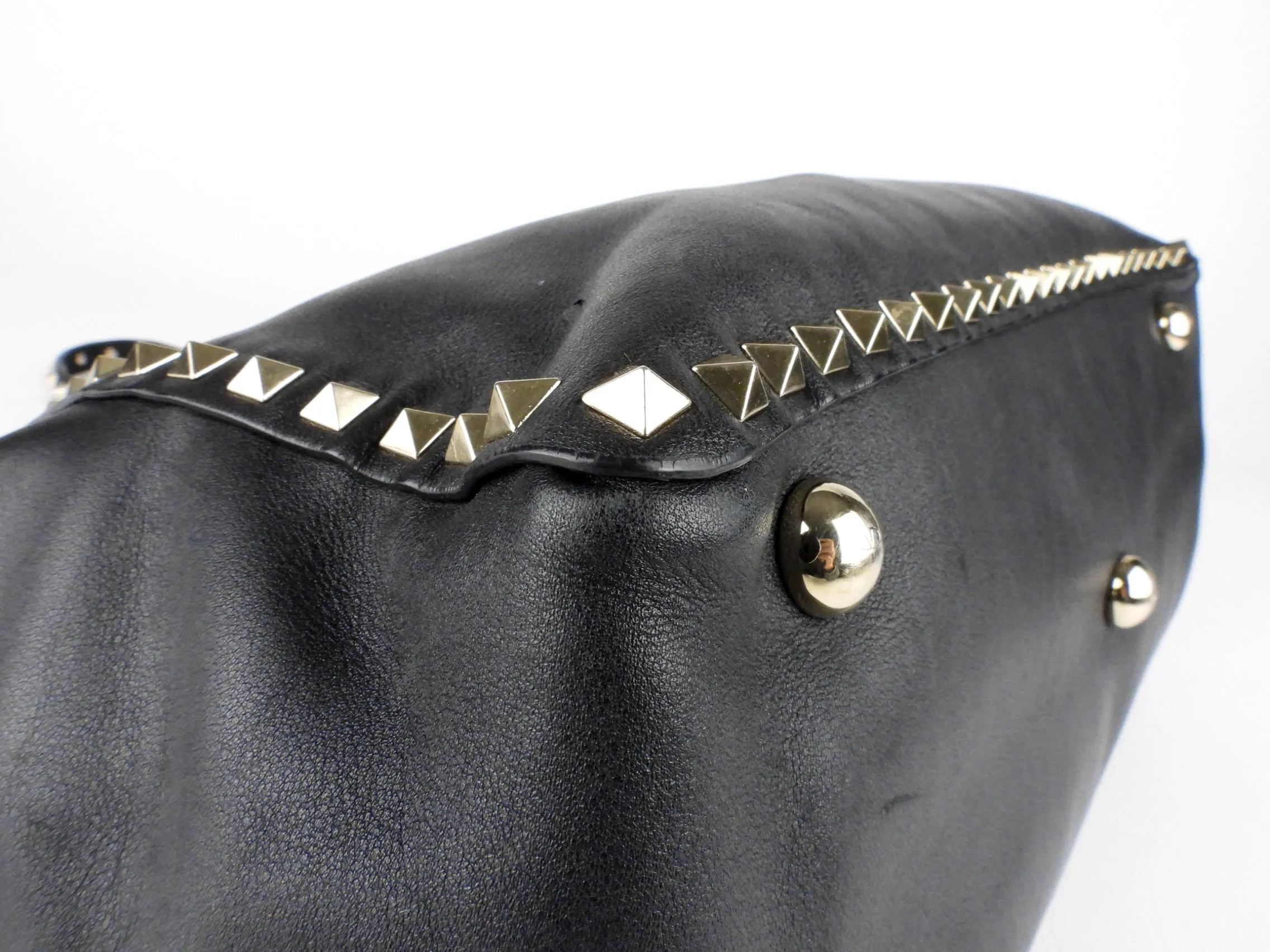 Valentino Garavani Black Leather Rockstud Medium Trapeze Tote Bag