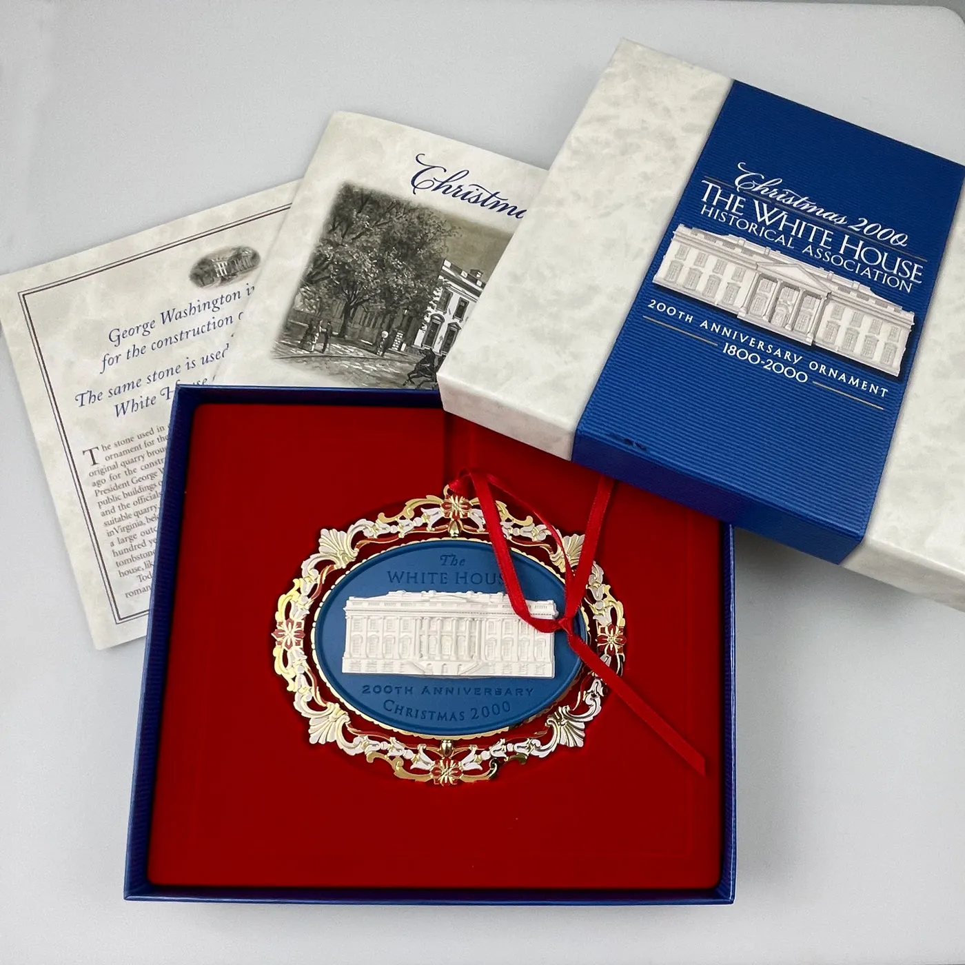 White House Christmas Ornament 200th Anniversary 2000