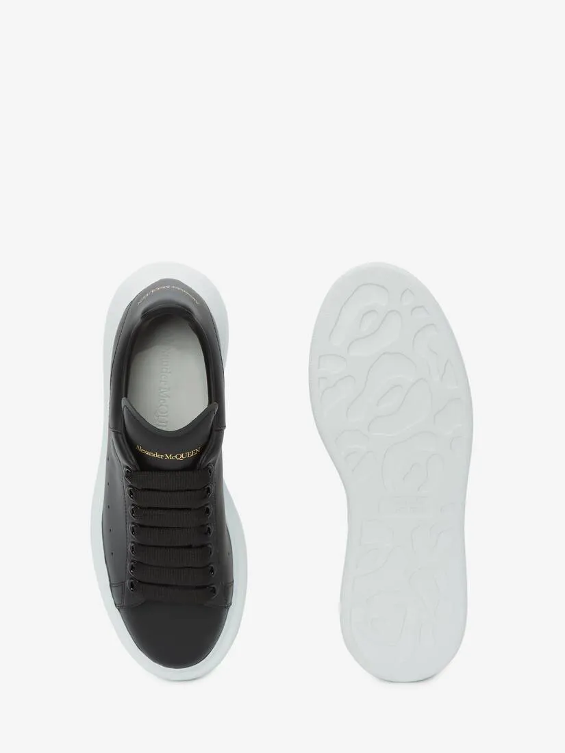 Women's Oversized Sneaker in Black